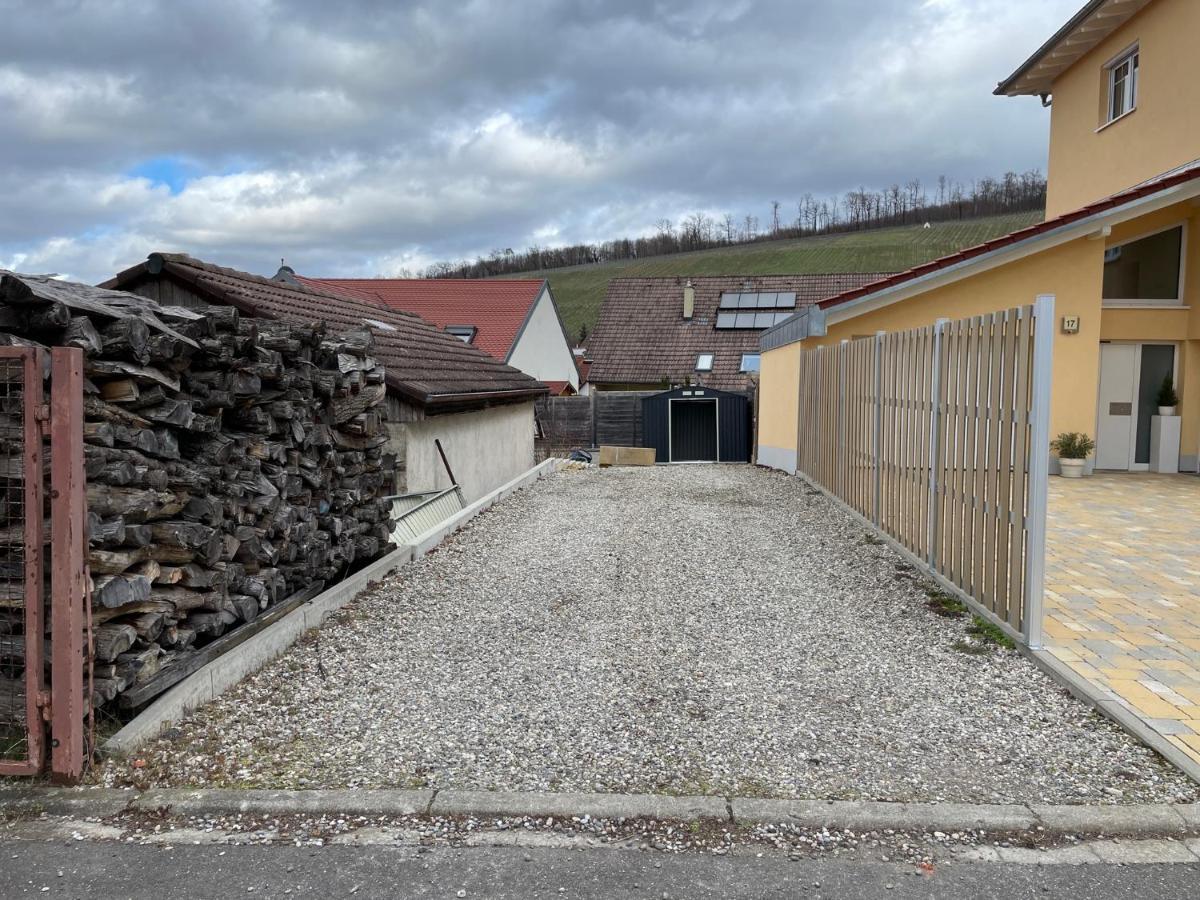 Am Weinberg - Stilvoll, Ruhig, Zum Wohlfuehlen Apartment Pfaffenweiler Exterior photo